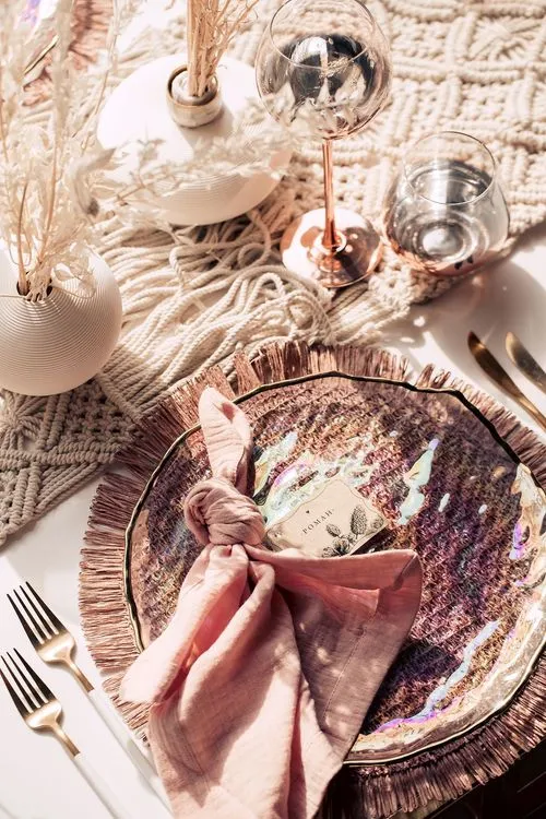 Бело-розовый бохо сет с перламутровыми акцентами