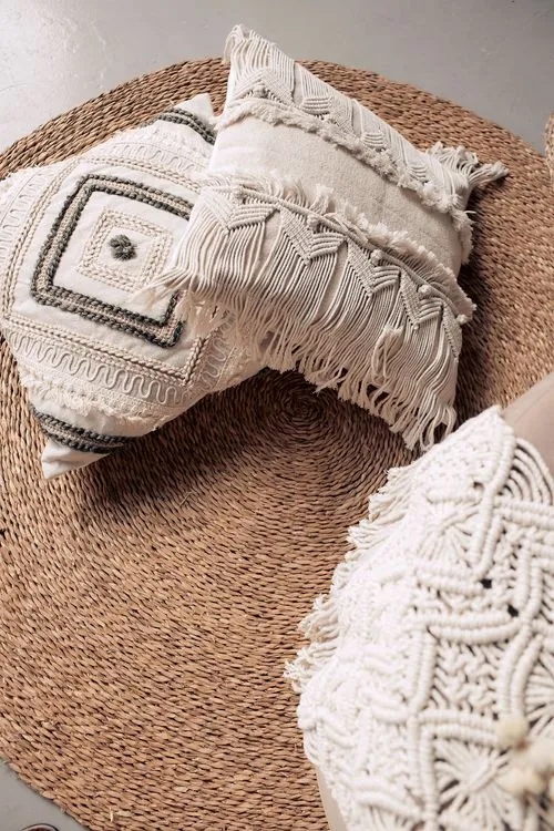 Бохо-лаунж с пуфами