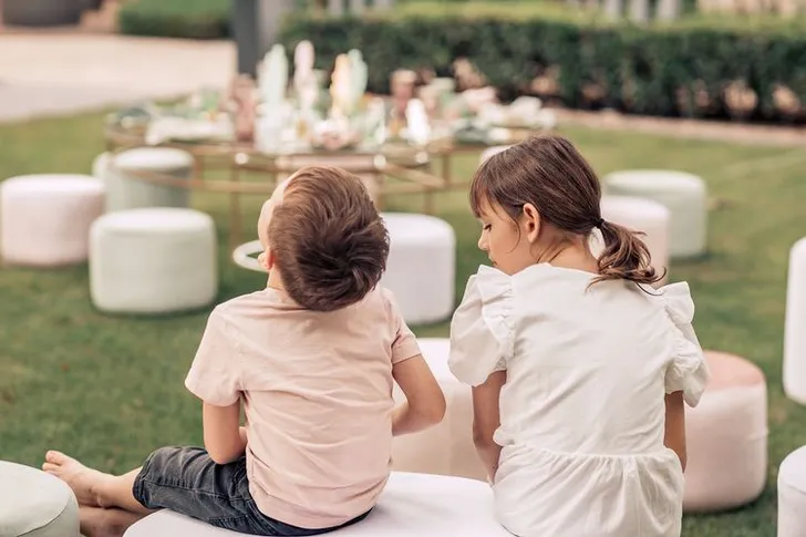 Детский сет за круглым столом