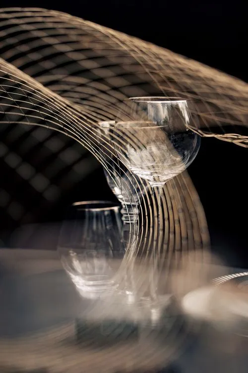 Дымчатый сет за круглым столом