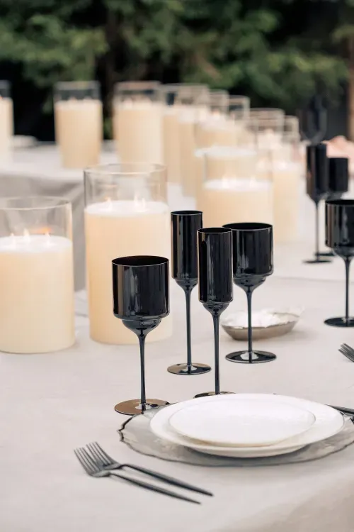 Розово-серый сет за столом-волна