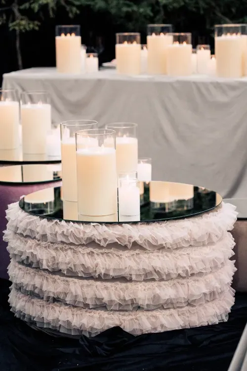 Розово-серый сет за столом-волна