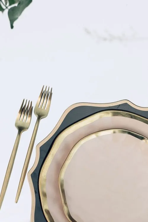 Сет за зеркальный прямоугольным столом